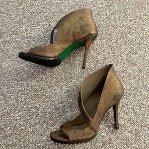 Donald J Pliner Heels